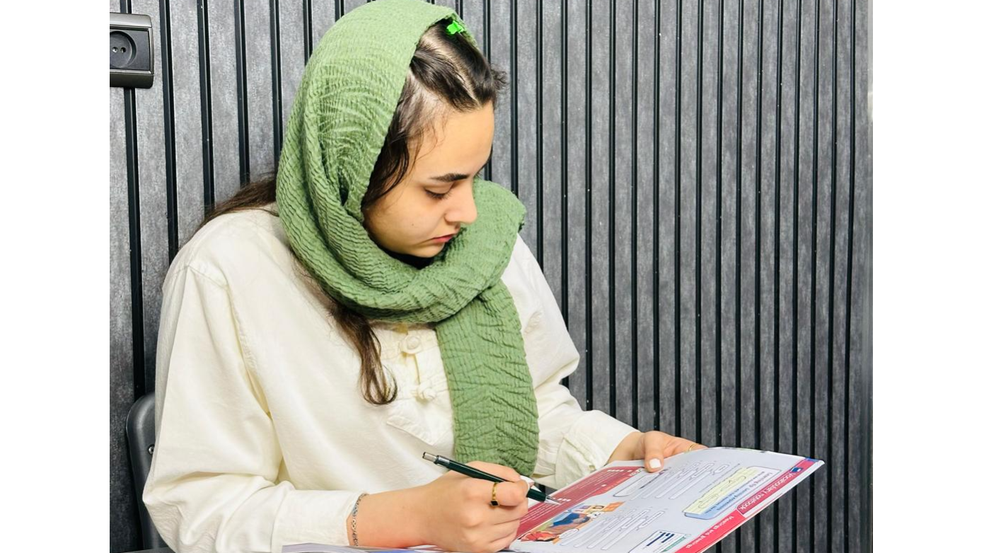 آموزش مکالمه زبان در کلاس&nbsp;های بِستاک