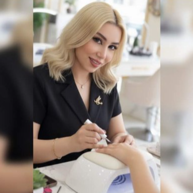 مرکز تخصصی کاشت ناخن ماریا رضاییدر  بریانک