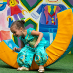 مهدکودک و پیش دبستان دو زبانه لاکچری کیدتوپیا