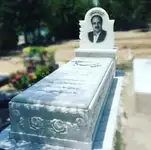 سنگ قبر نیک