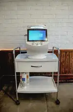 کلینیک زیبایی پوست و مو ستایش