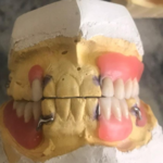 لابراتوار و دندانسازی کوروش