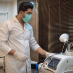 کلینیک درمان زخم و استومی هیوا