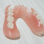 لابراتوار تخصصی پروتزهای دندانی مفید