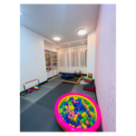 کلینیک توانبخشی و  عکسبرداری حنجره مطهره موسوی مهر(نیاوا)