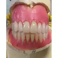 لابراتوار دندانسازی آقای آزادی