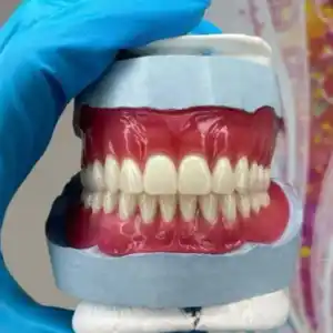 لابراتوار دندانسازی آقای آزادی